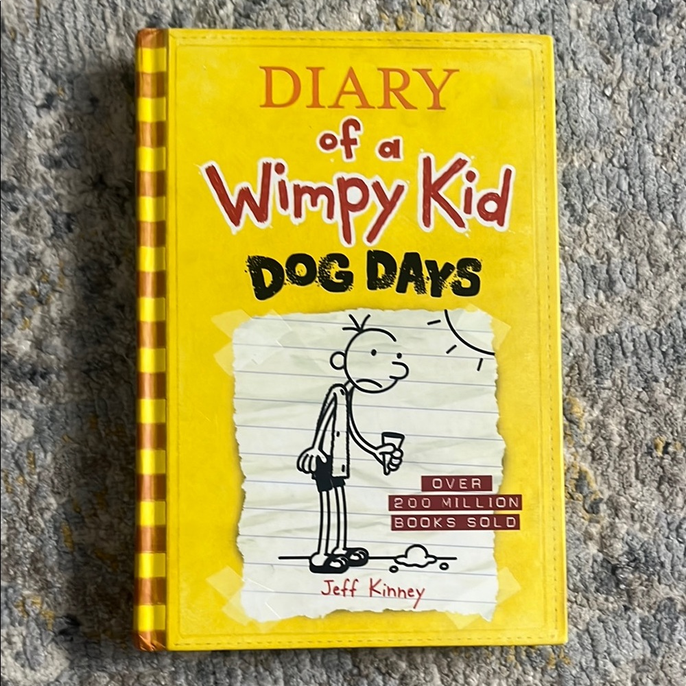Diary of a Wimpy Kid: Dog Days Hardcover